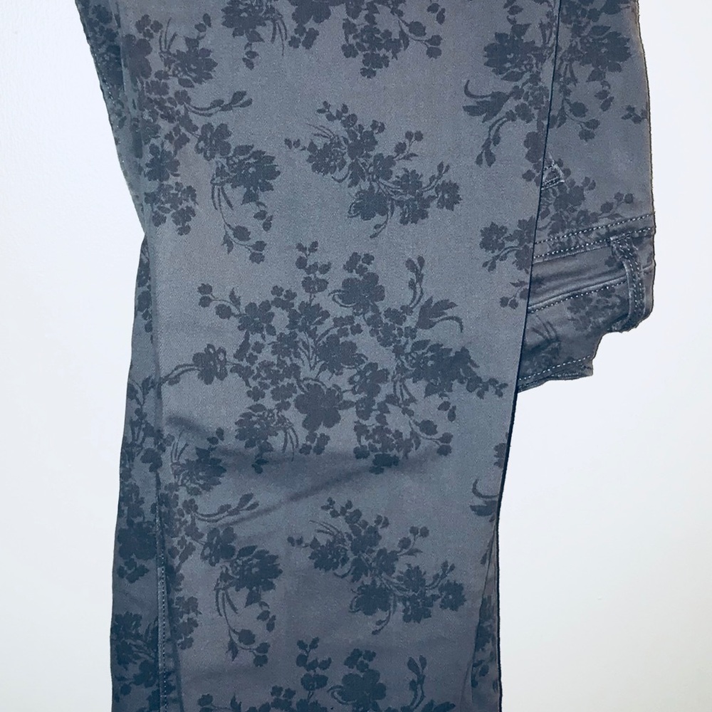 Old Navy Gray Floral Jeans